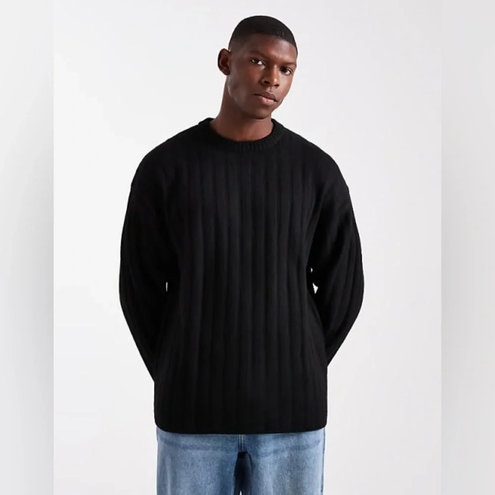 The North Face Men's Classic Black Crewneck 100% Wool Sweater